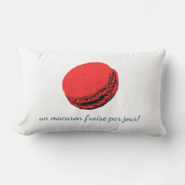 un macaron fraise par jour! lumbarkudde