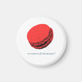 un macaron fraise par jour! magnet