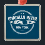 Unadilla River New York Kayak Julgransprydnad Metall<br><div class="desc">Floden Unadilla är en 71 sjömil lång flod i New York-statens centrala region. Floden börjar nordost om Millers Mills Mills hamlet och flyter i allmänhet söderut till byn Sidney,  där den konvergerar med Susquehanna-floden,  som rinner ut i Chesapeake Bay</div>