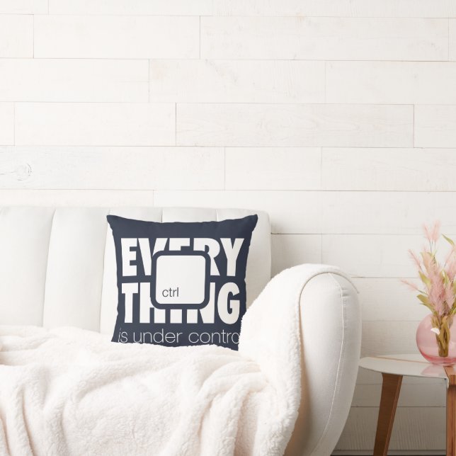 Under ctrl kudde (Soffa)