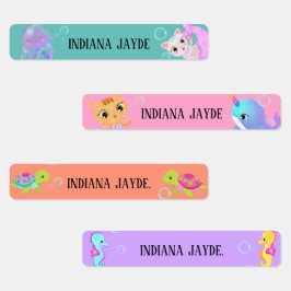 under de sjösäkra Namn-etiketterna. Klistermärke