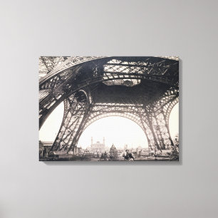 Under det Eiffel torn innan att stiga från "L Canvastryck