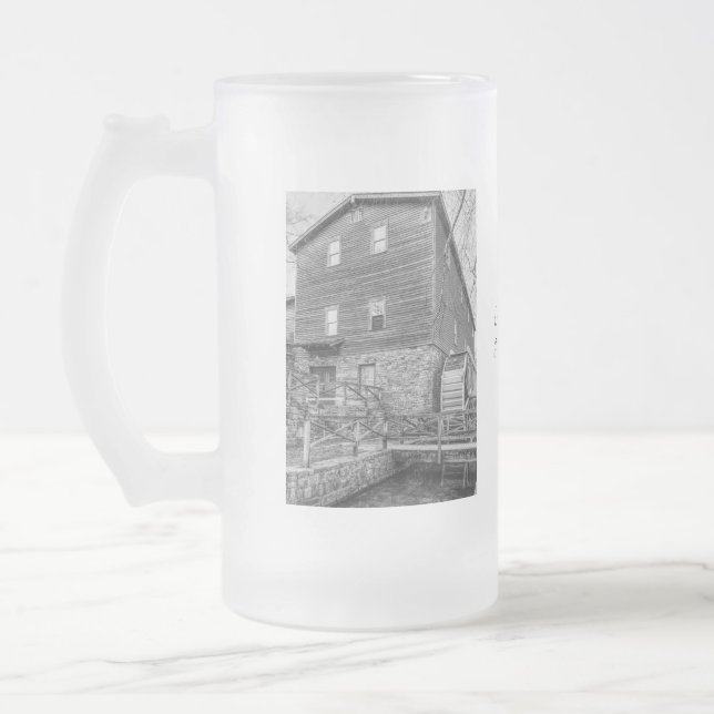 Under Edwards Mill Grayscale Frostat Ölglas (Vänster)