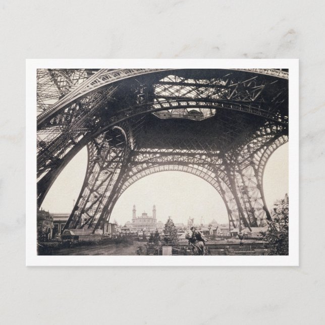 Under Eiffel Torn, före uppstigande, från "L" Vykort (Framsida)