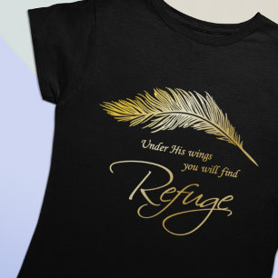 Under hans Vingar hittar du Refuge T-Shirt