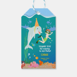 Under havets delfiner och pojkens födelsedagsfest presentetikett