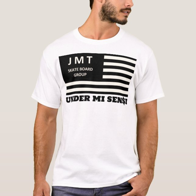 UNDER MI SENSI. Herrarnas grundläggande T-shirt (Framsida)