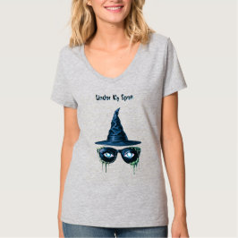 Under Min Förtrollning - - Blåögd Häxa T Shirt