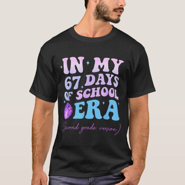 Under Mina 67 Skoldagar Era Andra Klass Version D T Shirt (Framsida)
