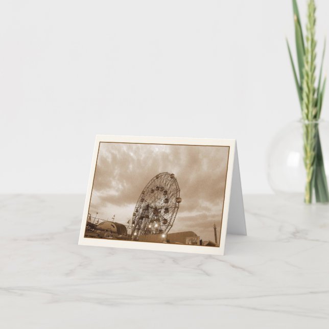 Under rullar på den tomma skymningen noterar kort (Framsida)