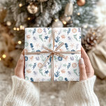 Under Sea Sjöjungfru Seahorse Starfish Presentpapper<br><div class="desc">Lägg till några "under havet" stil med denna havsgåva som är papper och som innehåller mönster av sjöjungfruar,  stjärnfisk,  sjöar,  sjöhäckar,  bläckfisk,  tropiska fiskar,  korall och sjögräs. Perfekt för jul,  födelsedagar eller speciella gåva-ge tillfälle.</div>