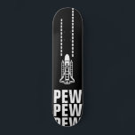 Under tiden i rymden skateboard bräda 19,5 cm<br><div class="desc">I rymden kämpar astronauter mot inkräktare från andra världar. "PEW PEW PEW" - Utrymme Skateboard</div>