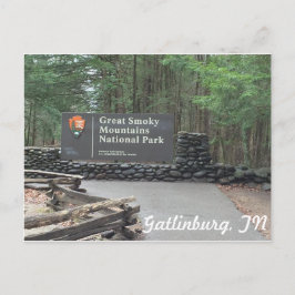 Underbar rökig bergvykort vykort