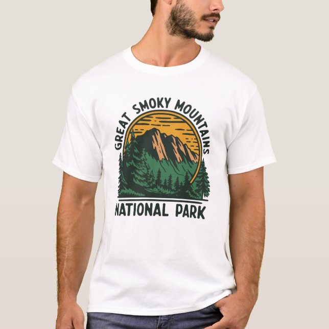 Underbar Rökig Mountains nationalpark T Shirt (Framsida)