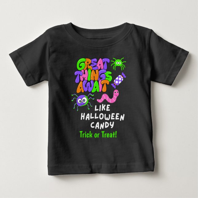 Underbar Sak Await Halloween Candy Kids Shirt T Shirt (Framsida)