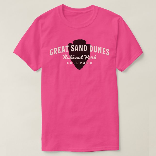 Underbar Sand Dunes nationalpark Arched Text Tan T Shirt (Design framsida)