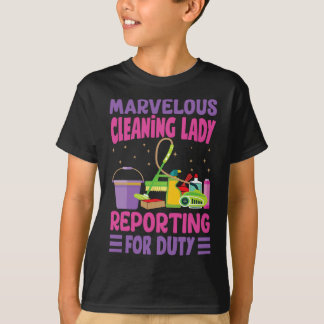 Underbar städningstjej anmäler sig till tjänst - R T Shirt