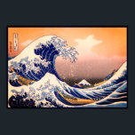 Underbar våg av Kanagawa & Mount Fuji Japan Sea Poster<br><div class="desc">"Den Underbara vågen av Kanagawa", även känd som "Under vågen av Kanagawa", är en fängslande träblocktryckning av den berömda japanske konstnären Katsushika Hokusai. Skapat omkring 1831 ingår i en serie med titeln "36 Views of Mount Fuji". Konsten är en plats med enorm kraft och en kontrasterande skönhet. En kolossal våg,...</div>