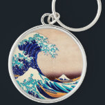 Underbar Wave Av Kanagawa Japansk Vintage Fine Art Rund Silverfärgad Nyckelring<br><div class="desc">Katsushika Hokusai Den Underbara vågen av Kanagawa (1830) Den Underbara vågen av Kanagawa, även känd som Underbara vågen eller helt enkelt Wave, är en ukiyo-e-utskrift av den japanske konstnären Hokusai, som publicerades mellan 1830 och 1833 i slutet av Edo som första utskrift i Hokusai Trettiosex vyer av Mount Fuji. Det...</div>