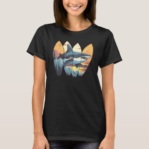 Underbara surfbrädor för vithaj t shirt