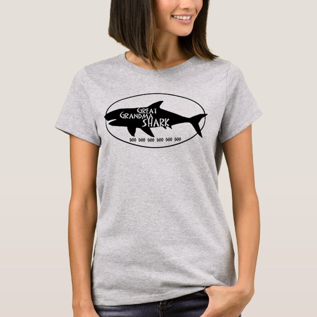 Underbarare Grandma Shark T Shirt (Framsida)