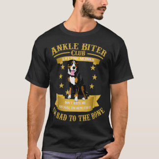 Underbarare schweiziska Hund Swissie Im Bad B T Shirt