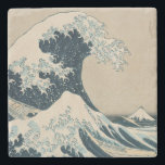 Underbaren vinkar av Kanagawa Stenunderlägg<br><div class="desc">Underbaren vinkar av Kanagawa,  från serien "36 beskådar av Mount Fuji" | vid Katsushika Hokusai | konstläge: Privat samling | som den japanska konstnären | avbildar samlingen,  numrerar: XIR158277</div>