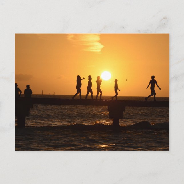 Underbart foto av barn på piren i Nyckel Väster Vykort (Framsida)