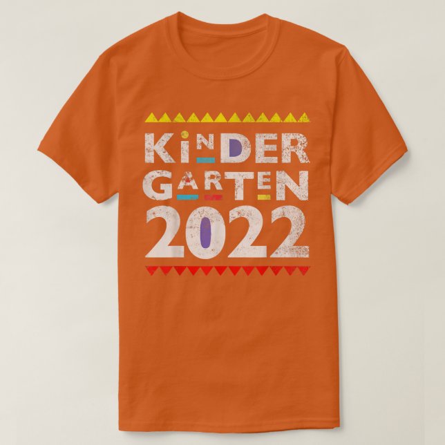 Undergrupp 2023 Kindergarten År 90: Kultur TV Stil T Shirt (Design framsida)