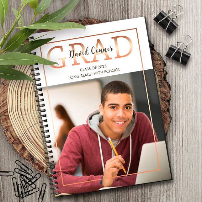 Undergrupp till 2025 års Studenten-högskola Anteckningsbok (Skapare uppladdad)