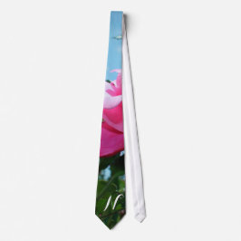 Underlig klädslips i rosa ros-blomman. slips