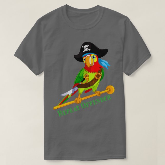 Underlig Parrot Pirat Repeat Offender T Shirt (Design framsida)