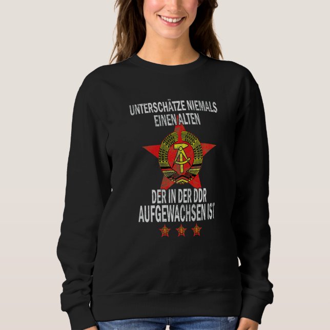 Underskatt aldrig en gammal man i DDR T Shirt (Framsida)