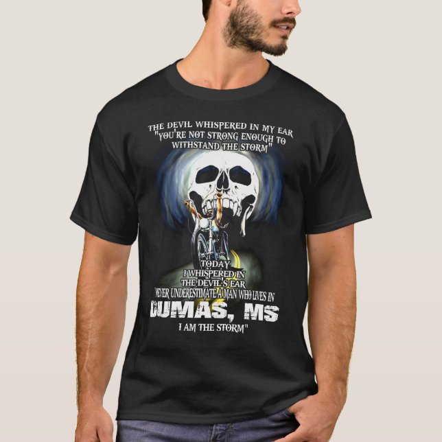 Underskatta aldrig DUMAS MS Man T Shirt (Framsida)