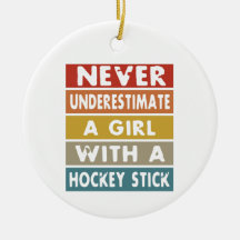 Underskatta aldrig en flicka med ett hockey Stick