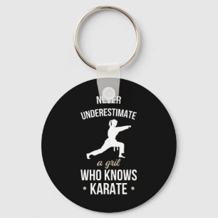 Underskatta aldrig en flicka som känner Karate Mar Nyckelring