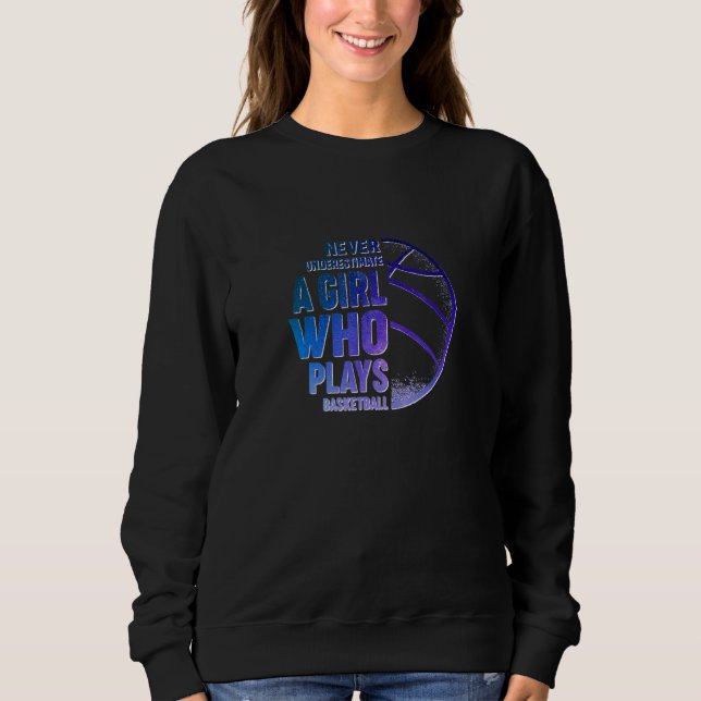 Underskatta aldrig en flicka som spelar basket 2 t shirt (Framsida)