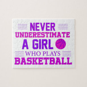 Underskatta aldrig en flicka som spelar basket pussel