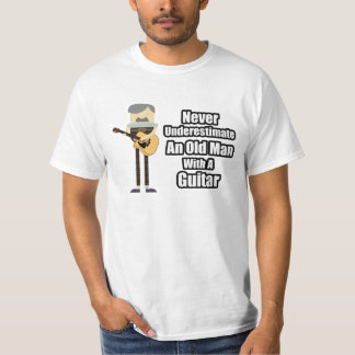 Underskatta aldrig en gamal man med en tee shirt