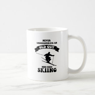 Underskatta aldrig en gammal grabb som går att kaffemugg