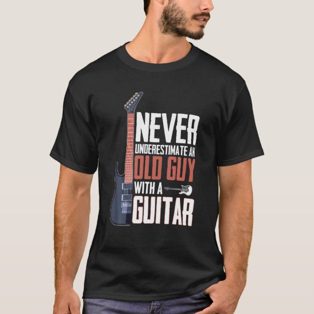 Underskatta aldrig en gammal kille med en gitarr t shirt (Framsida)
