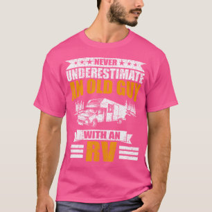 Underskatta aldrig en gammal kille med en TV-kampa T Shirt