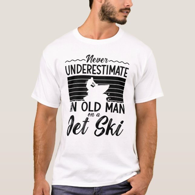 Underskatta aldrig en gammal man Jet som hoppar öv T Shirt (Framsida)