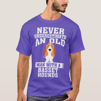 Underskatta aldrig en gammal man med Basset Hounds T Shirt