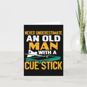 Underskatta aldrig en gammal man med en Cue Stick  Kort