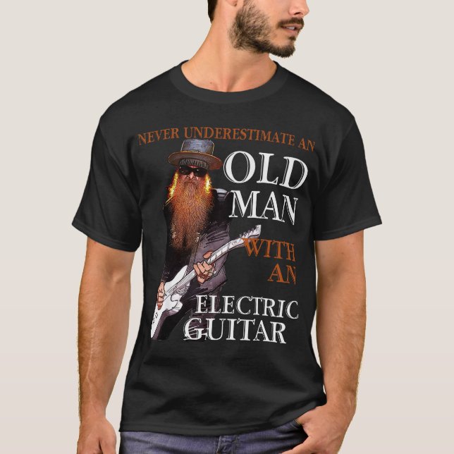 Underskatta aldrig en gammal man med en gitarr t shirt (Framsida)