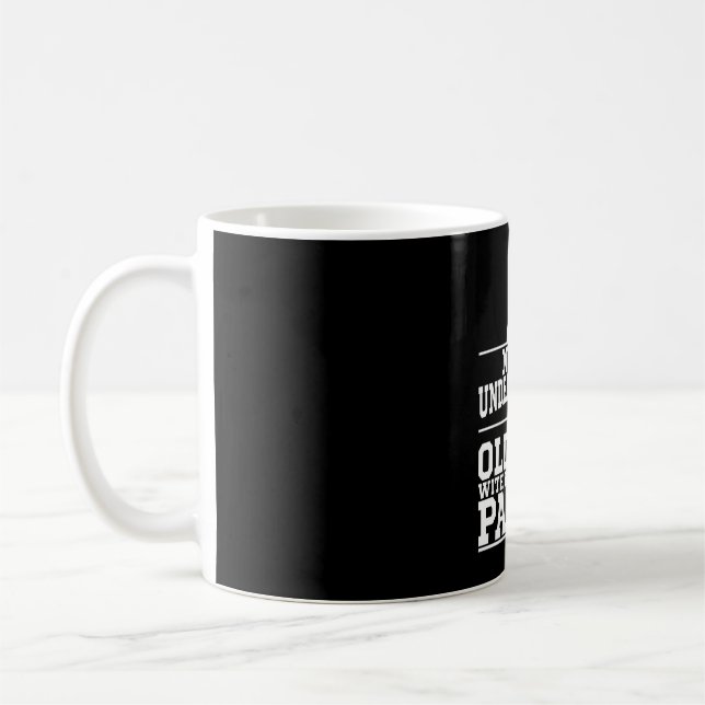 Underskatta aldrig en gammal man med en pikboll kaffemugg (Vänster)