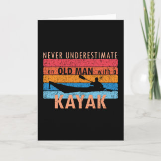 Underskatta aldrig en gammal man med Kayak Kort