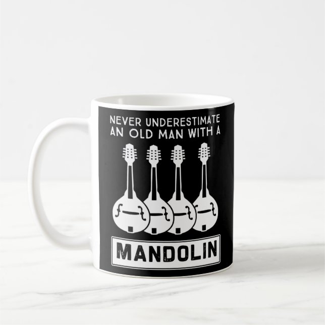 Underskatta aldrig en gammal man med mandolin 3 kaffemugg (Vänster)
