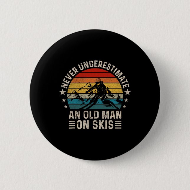 Underskatta aldrig en gammal man på Skis underskat Knapp (Framsida)